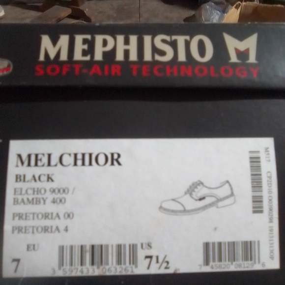 BN in Box Shoes Med - Picture 4 of 4